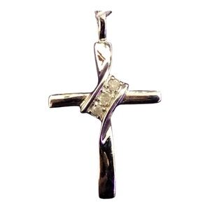 925 Sterling Silver Cross Pendant with Three Small CZ Stones Unisex